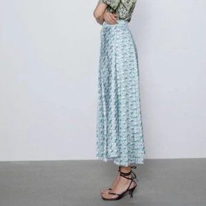 Zara Blue Floral Pleated Midi Summer Skirt